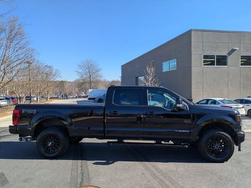 Used 2022 Ford F250 Lariat w/ Black Appearance Package image 3
