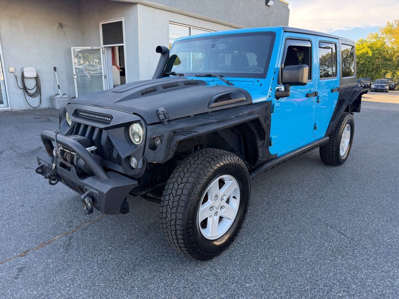 Used 2017 Jeep Wrangler Unlimited Sport w/ Quick Order Package 24S AWD/4WD image 3