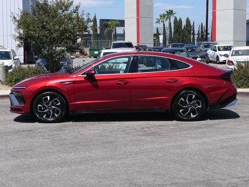 Certified 2025 Hyundai Sonata SEL FWD image 6