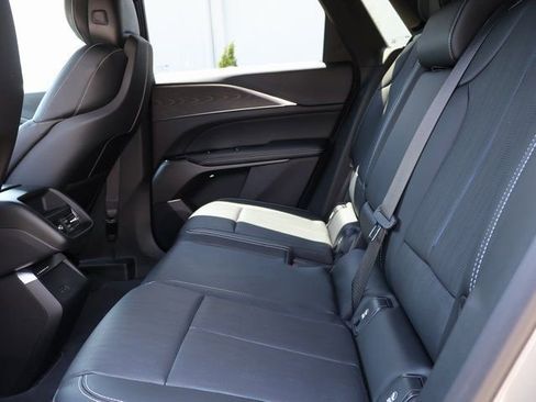 Certified 2024 Cadillac Lyriq Luxury RWD image 17