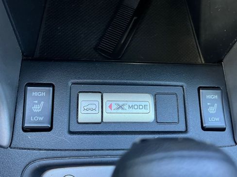 Used 2017 Subaru Forester 2.5i Premium w/ All-Weather Package image 18