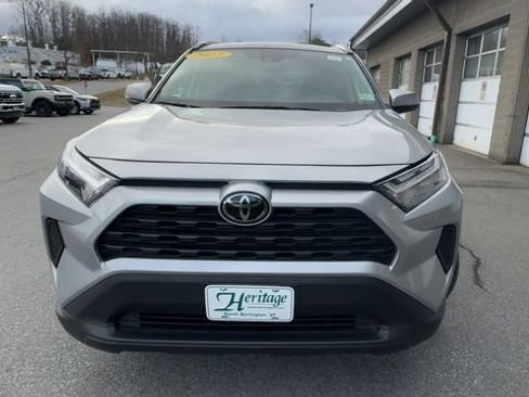 Used 2025 Toyota RAV4 XLE image 7