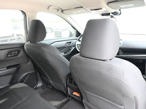 Used 2024 Nissan Rogue S AWD/4WD image 25