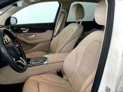 Used 2022 Mercedes-Benz GLC 300 image 11
