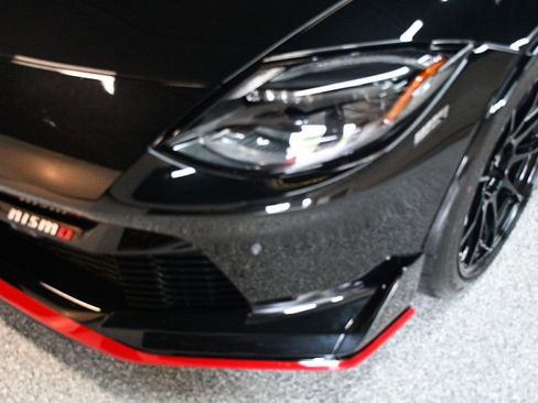 Used 2025 Nissan Z NISMO w/ Floor Mat Package RWD image 11