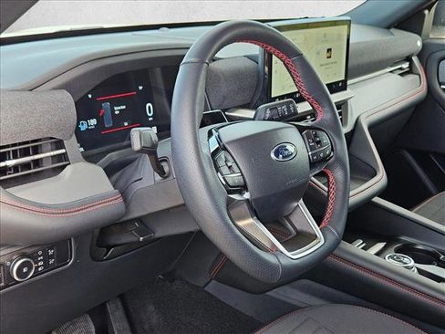 Used 2025 Ford Explorer ST-Line AWD/4WD image 10