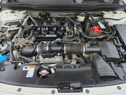 Used 2018 Honda Accord EX image 23