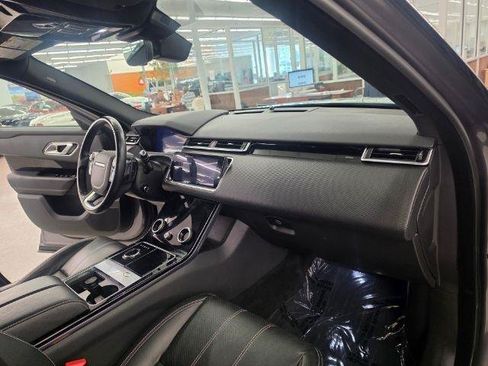 Used 2019 Land Rover Range Rover Velar S AWD/4WD image 13