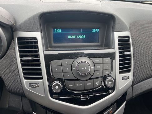 Used 2014 Chevrolet Cruze LT image 14