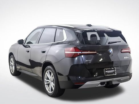 Used 2025 BMW X3 xDrive30i w/ Premium Package AWD/4WD image 3