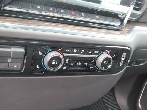 Certified 2025 Chevrolet Silverado 1500 LT image 28