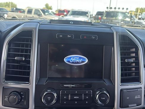 Used 2019 Ford F350 Lariat w/ Lariat Ultimate Package AWD/4WD image 16