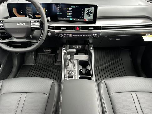 New 2026 Kia Sorento S image 9