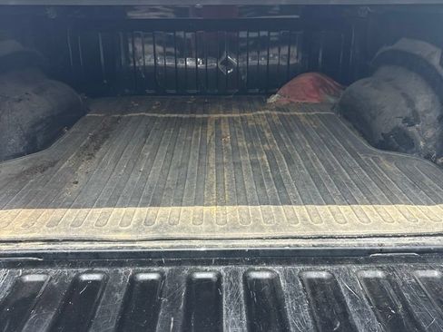 Used 2019 RAM 1500 Laramie AWD/4WD image 10