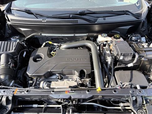 Used 2023 Chevrolet Equinox LT AWD/4WD image 27