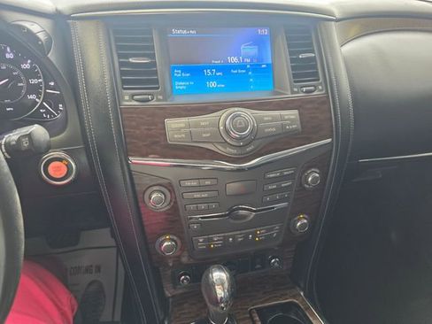 Used 2017 Nissan Armada Platinum w/ Interior Lighting Package RWD image 12