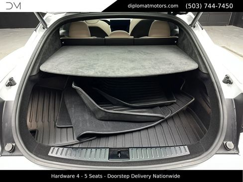 Used 2024 Tesla Model S image 42