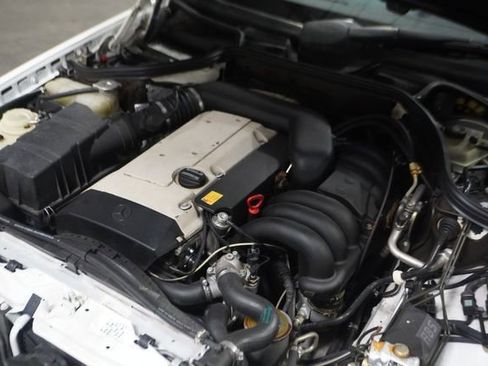 Used 1995 Mercedes-Benz E 320 Convertible image 14