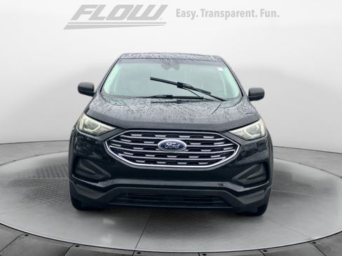 Used 2019 Ford Edge SE FWD image 3