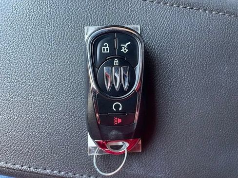 Used 2025 Buick Envista Avenir FWD image 19