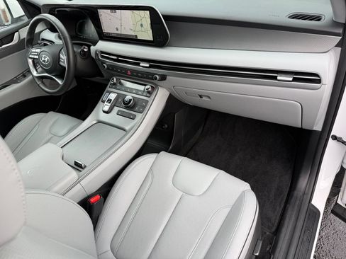 Used 2025 Hyundai Palisade SEL FWD image 18