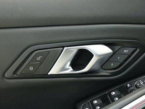 Used 2024 BMW 330i xDrive Sedan image 25