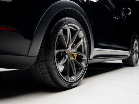 Used 2023 Porsche Cayenne Turbo GT image 79