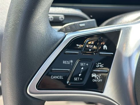 Certified 2025 Mercedes-Benz GLB 250 image 28