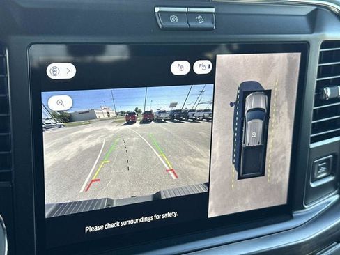 New 2026 Ford F250 Lariat w/ Black Appearance Package image 21