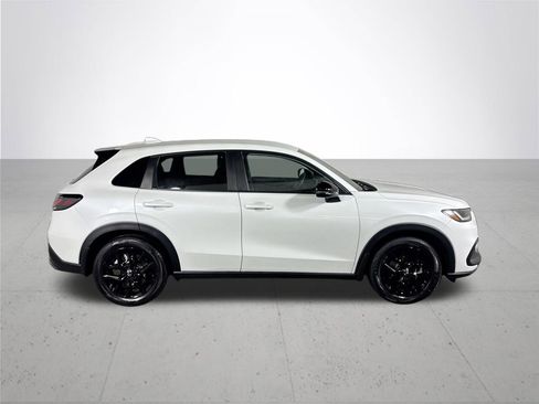 Certified 2023 Honda HR-V Sport image 6