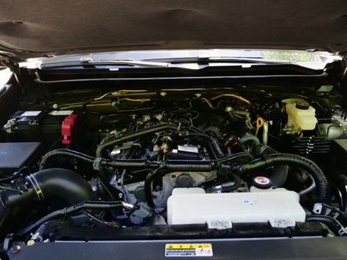 Used 2025 Toyota Tacoma TRD Sport w/ TRD Sport Premium Package image 49