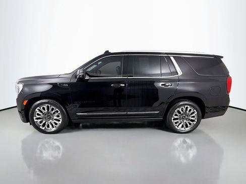Used 2024 GMC Yukon Denali Ultimate AWD/4WD image 4