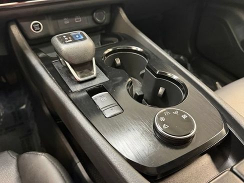 Used 2021 Nissan Rogue SV AWD/4WD image 26