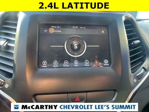 Used 2019 Jeep Cherokee Latitude w/ Popular Appearance Group image 29