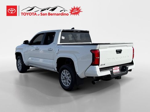 Certified 2026 Toyota Tacoma SR5 AWD/4WD image 3