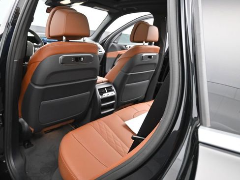 New 2026 BMW X5 xDrive50e w/ Premium Package AWD/4WD image 35