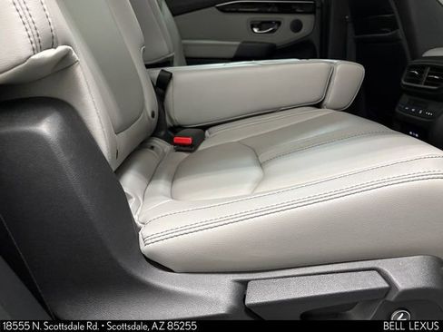 Used 2024 Honda Pilot Touring image 24