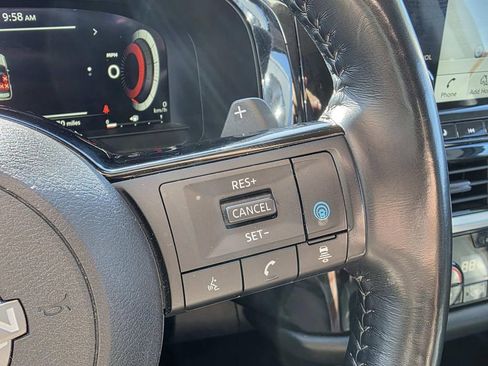 Used 2022 Nissan Pathfinder Platinum w/ Cargo Package image 13