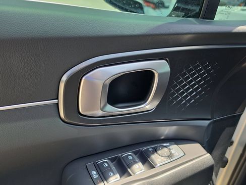 New 2026 Kia Sorento LX FWD image 19
