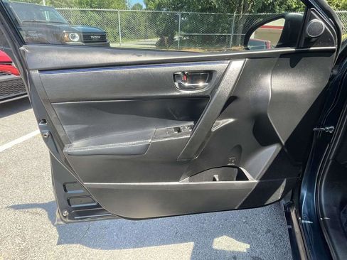 Used 2019 Toyota Corolla SE w/ SE Premium Package FWD image 23