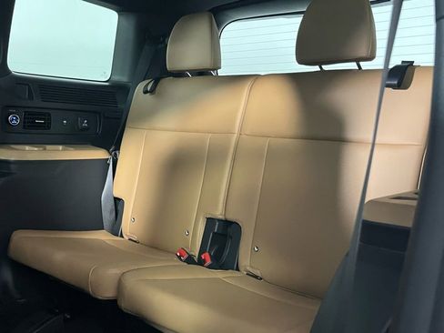 Used 2024 Hyundai Santa Fe Limited image 34