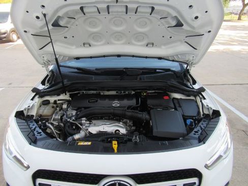 Used 2022 Mercedes-Benz GLA 250 4MATIC w/ Premium Package Lite image 60