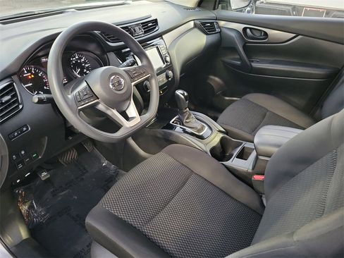 Certified 2022 Nissan Rogue Sport S image 14