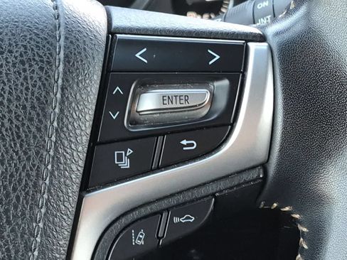 Used 2021 Toyota Land Cruiser Heritage Edition AWD/4WD image 26
