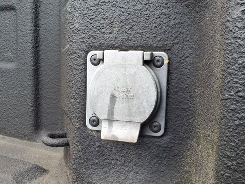 Used 2022 GMC Sierra 3500 AT4 w/ AT4 Preferred Package image 12