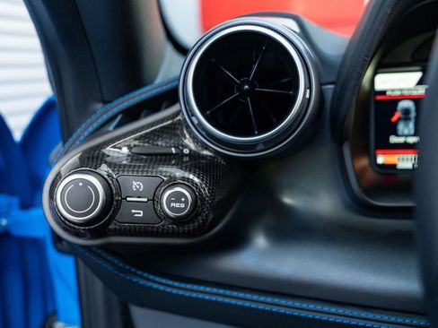 Used 2021 Ferrari F8 Tributo image 45