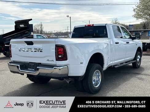 New 2026 RAM 3500 Tradesman AWD/4WD image 4