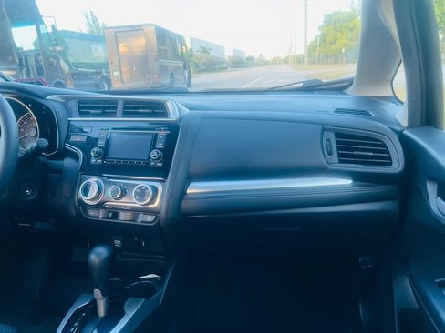 Used 2019 Honda Fit LX image 13