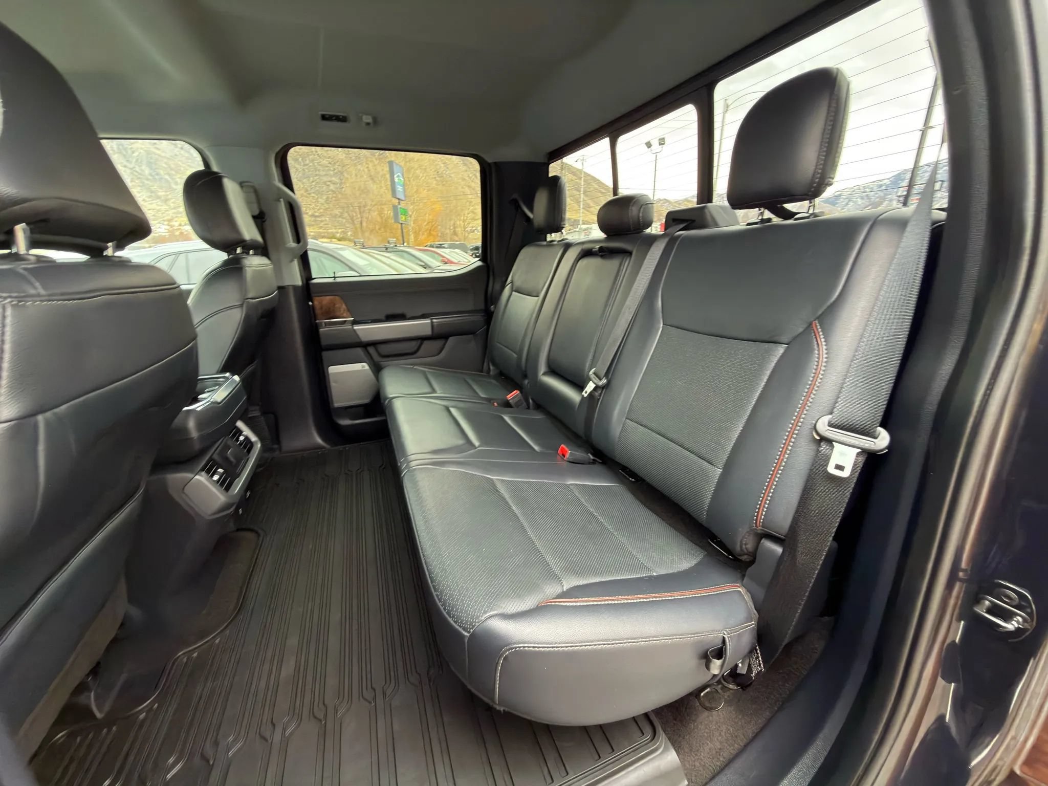 Used 2021 Ford F150 Lariat w/ Max Trailer Tow Package AWD/4WD image 15