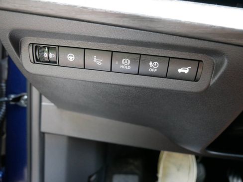 Certified 2024 Nissan Ariya AWD image 32
